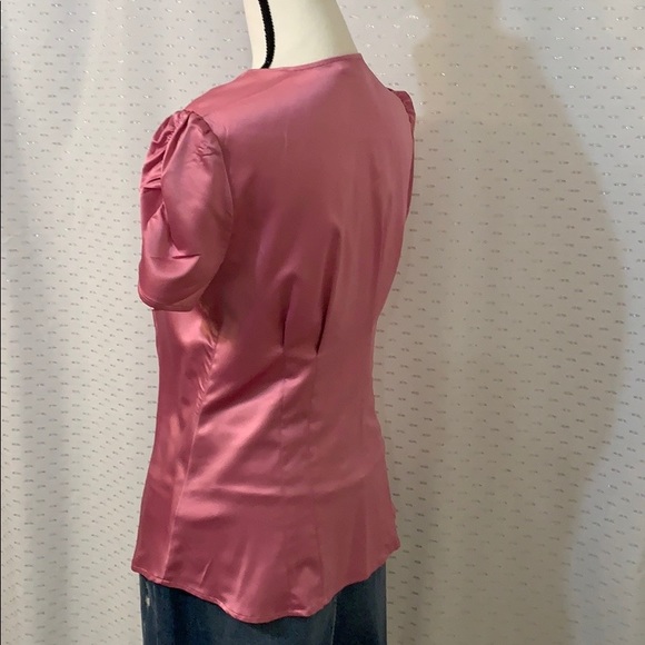 Worthington-Short rushed sleeve blouse EUC - Picture 2 of 7